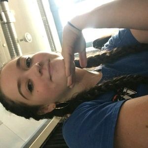 Meet your Posher, Marisa